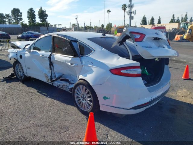 Photo 2 VIN: 3FA6P0PU4GR229800 - FORD FUSION ENERGI 