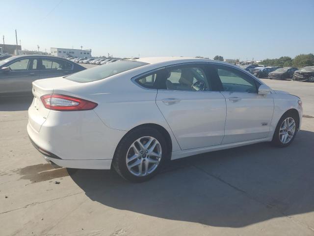 Photo 2 VIN: 3FA6P0PU5GR231619 - FORD FUSION SE 