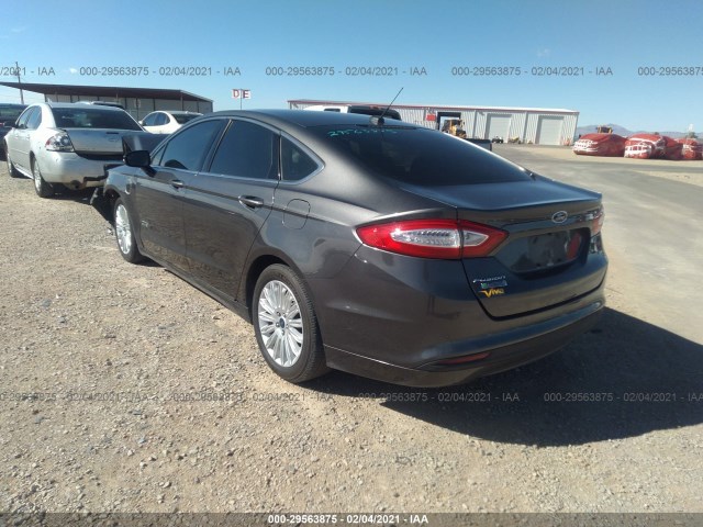 Photo 2 VIN: 3FA6P0PU5GR327542 - FORD FUSION ENERGI 