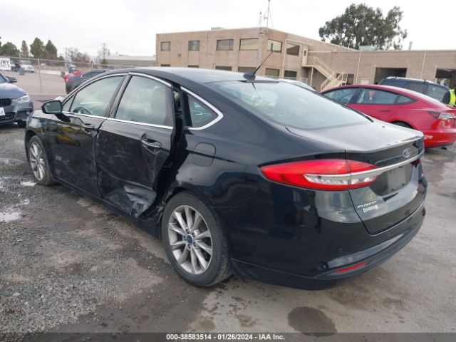 Photo 2 VIN: 3FA6P0PU6HR105481 - FORD FUSION ENERGI 