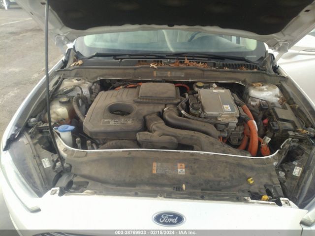 Photo 9 VIN: 3FA6P0PU7DR261104 - FORD FUSION ENERGI 