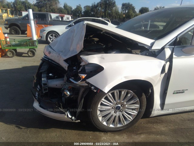 Photo 5 VIN: 3FA6P0PU7ER112127 - FORD FUSION ENERGI 