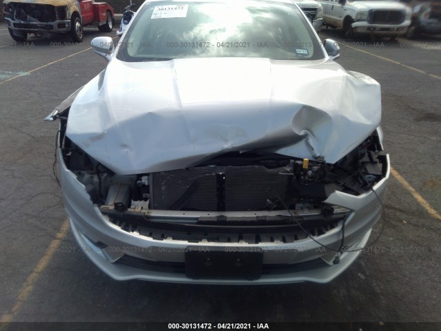 Photo 5 VIN: 3FA6P0PU7HR102038 - FORD FUSION ENERGI 