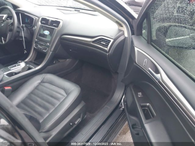 Photo 4 VIN: 3FA6P0PU7HR110186 - FORD FUSION ENERGI 