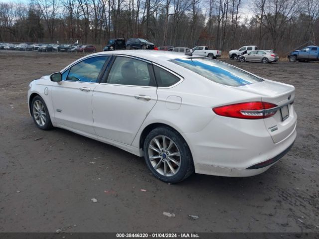 Photo 2 VIN: 3FA6P0PU7HR121592 - FORD FUSION ENERGI 