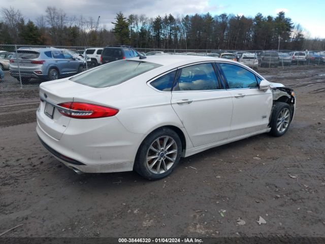 Photo 3 VIN: 3FA6P0PU7HR121592 - FORD FUSION ENERGI 