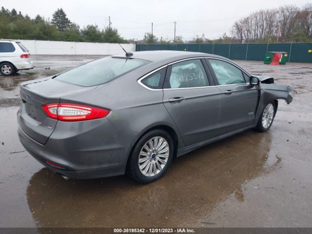 Photo 3 VIN: 3FA6P0PU8ER246161 - FORD FUSION ENERGI 