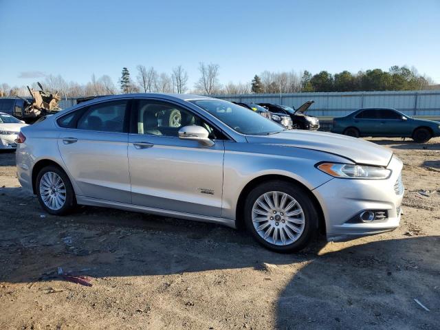 Photo 3 VIN: 3FA6P0PU8GR393910 - FORD FUSION SE 