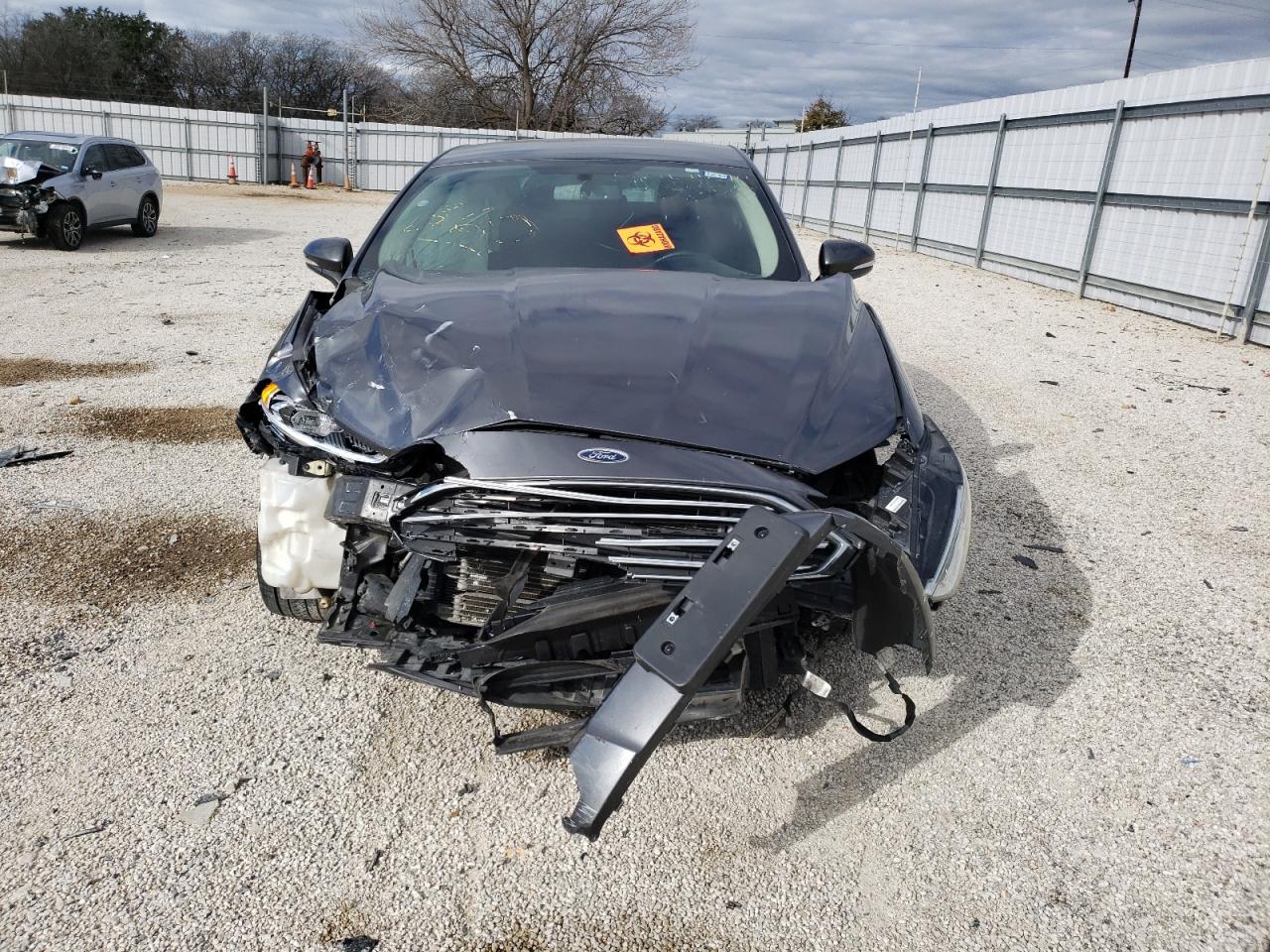 Photo 4 VIN: 3FA6P0PU8JR163100 - FORD FUSION 