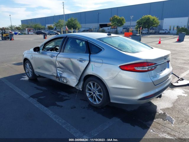 Photo 2 VIN: 3FA6P0PU9HR329909 - FORD FUSION ENERGI 