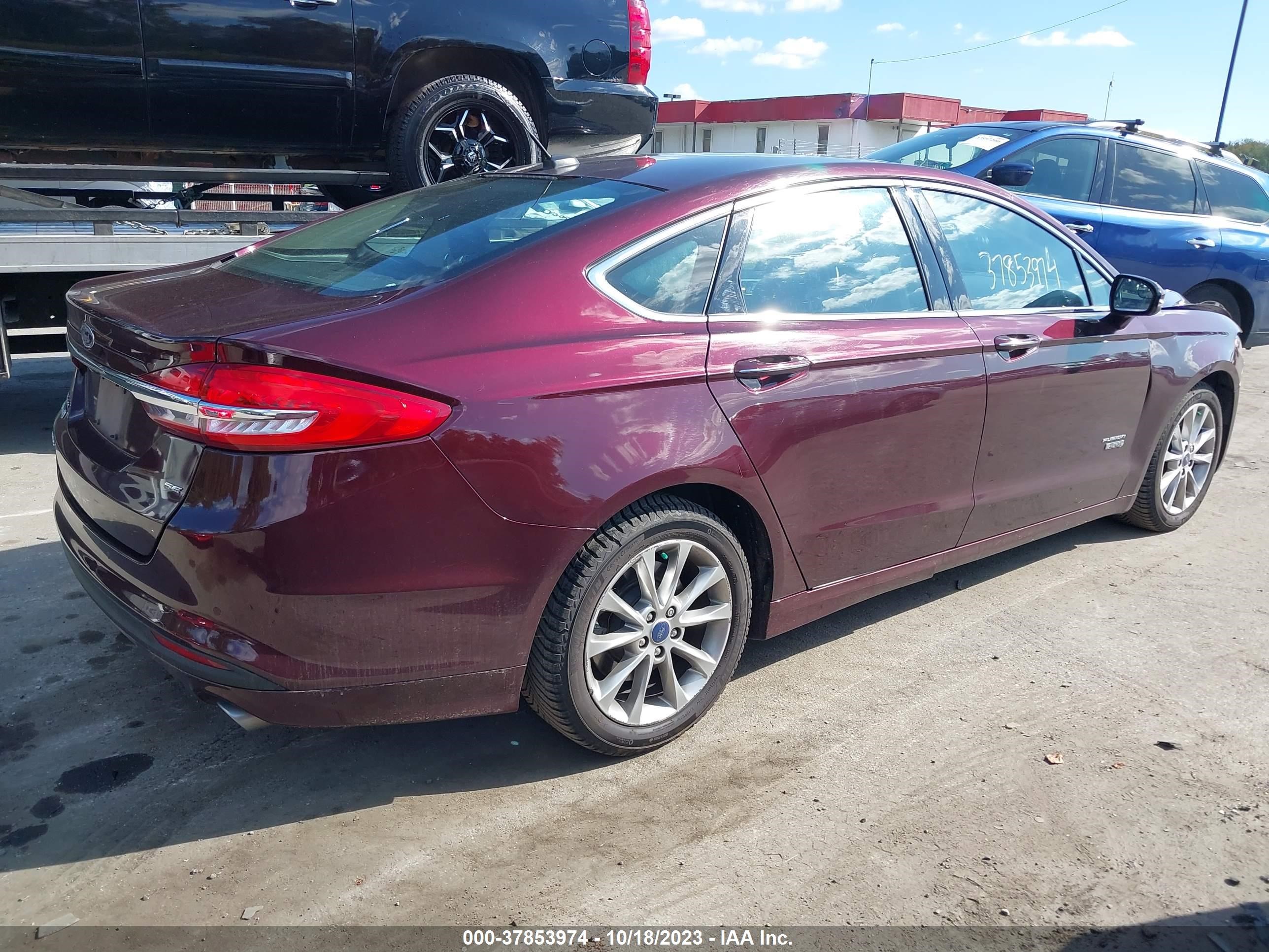 Photo 3 VIN: 3FA6P0PUXHR226966 - FORD FUSION 