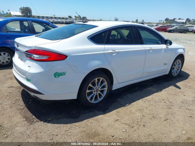 Photo 3 VIN: 3FA6P0PUXHR379931 - FORD FUSION 