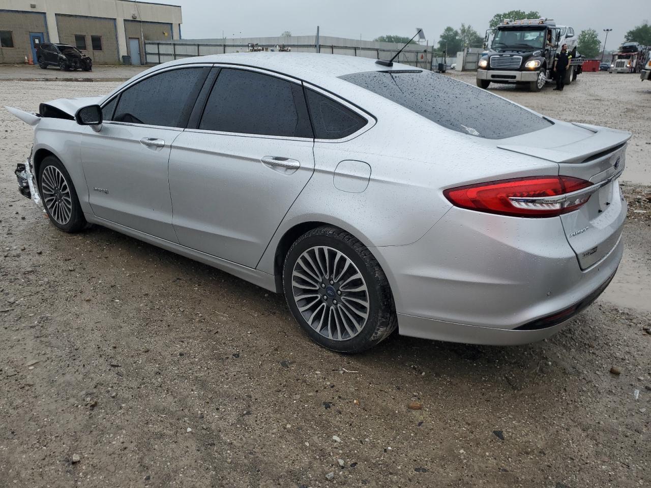 Photo 1 VIN: 3FA6P0RU1JR252164 - FORD FUSION 