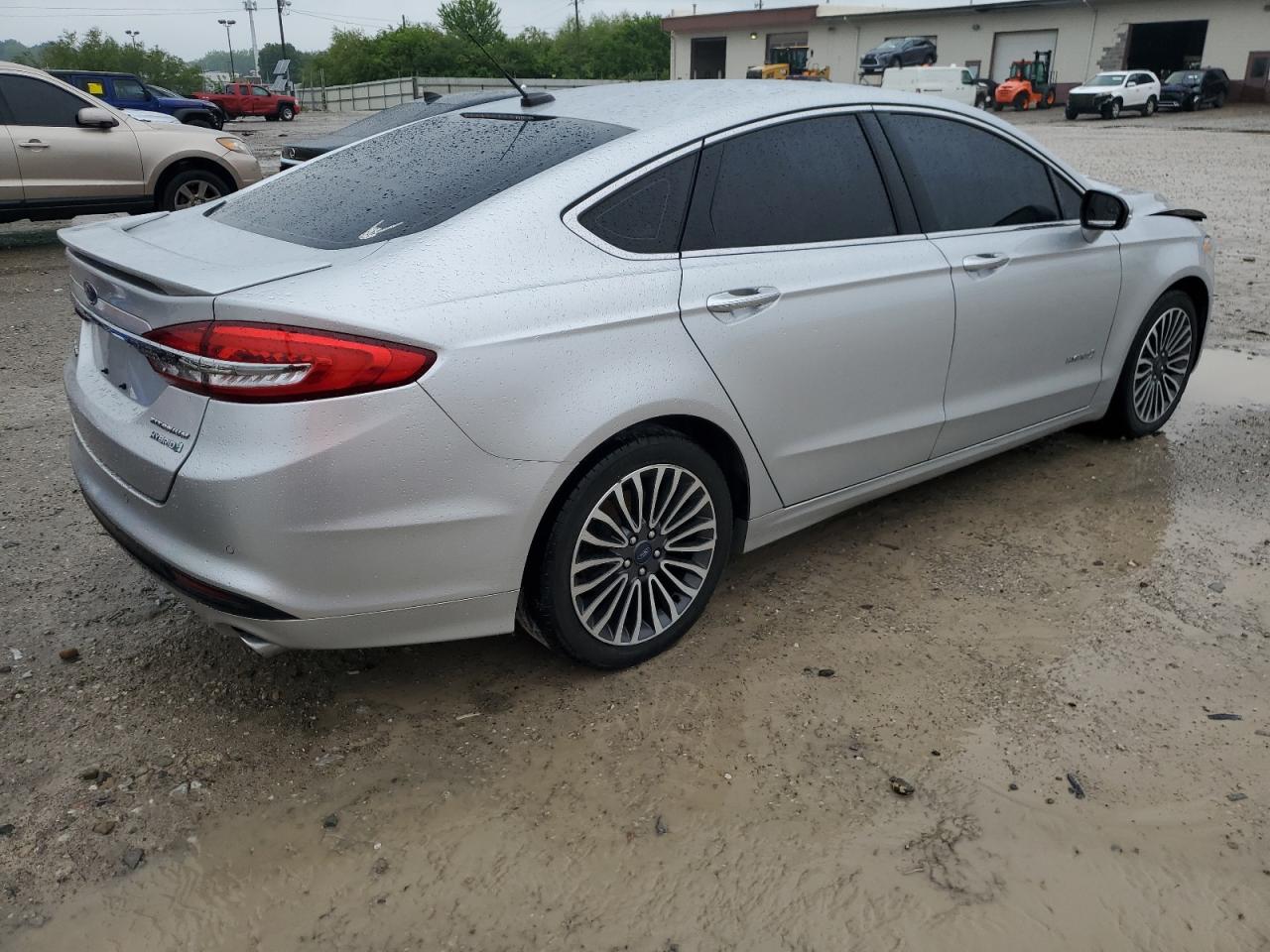 Photo 2 VIN: 3FA6P0RU1JR252164 - FORD FUSION 