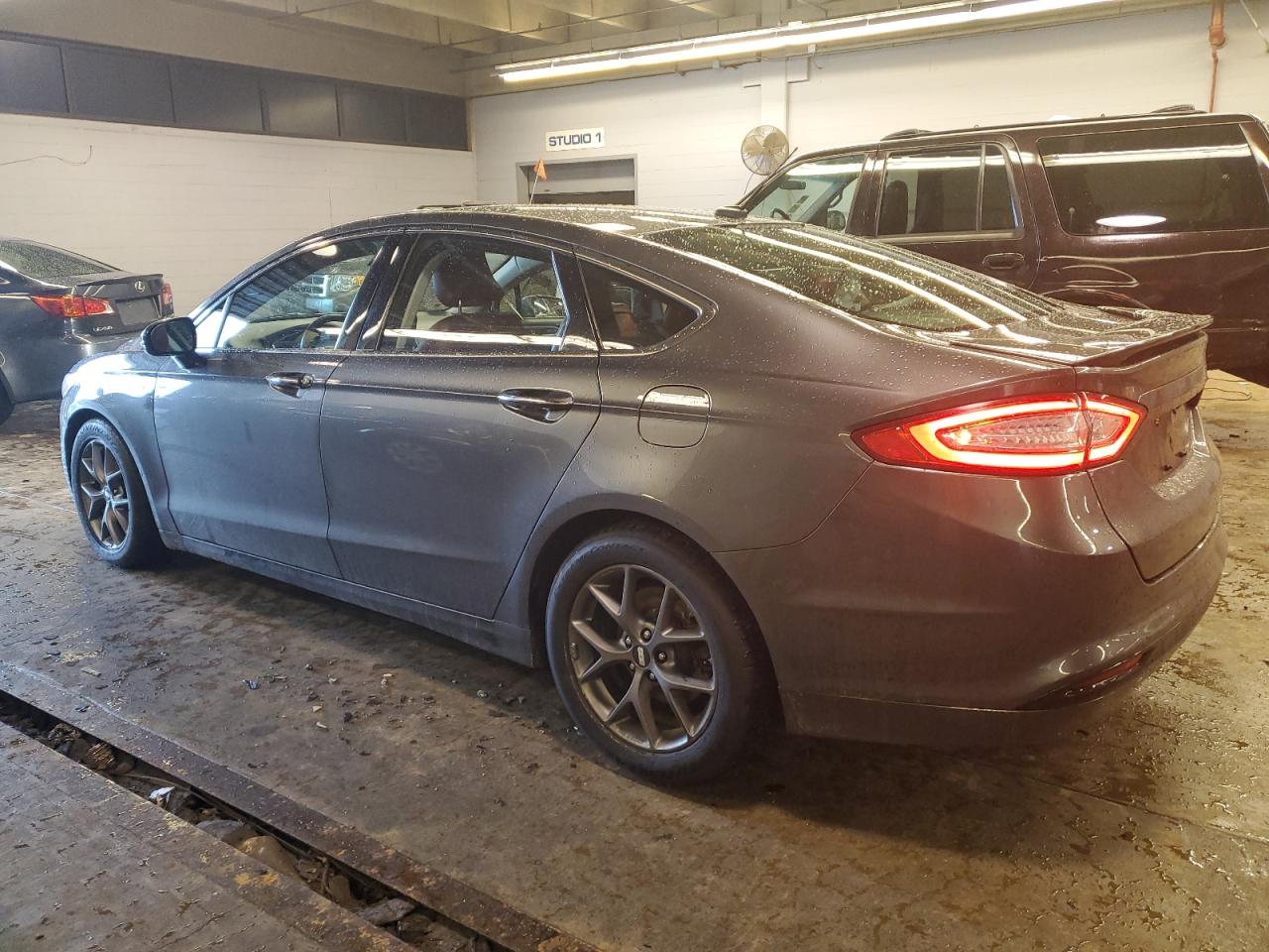 Photo 1 VIN: 3FA6P0RU2FR262158 - FORD FUSION 