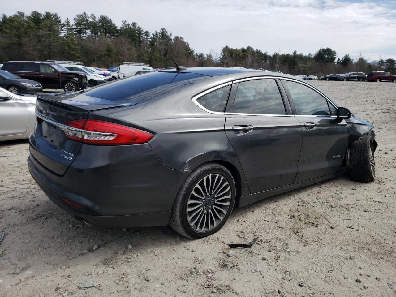 Photo 2 VIN: 3FA6P0RU2HR382061 - FORD FUSION 