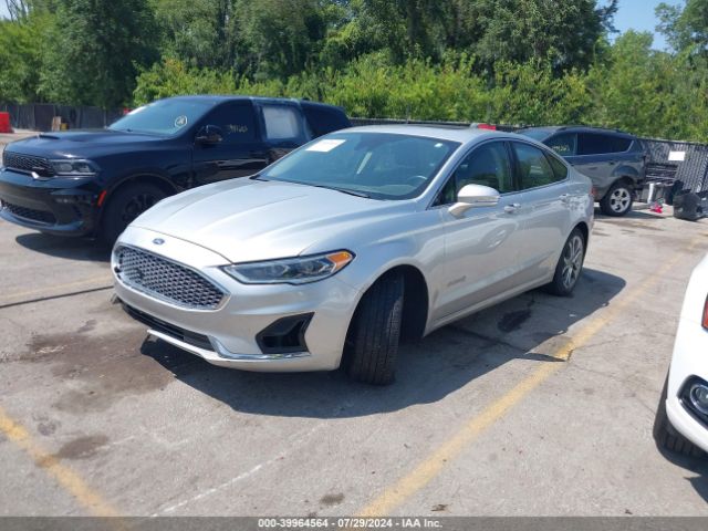 Photo 1 VIN: 3FA6P0RU2KR105918 - FORD FUSION 