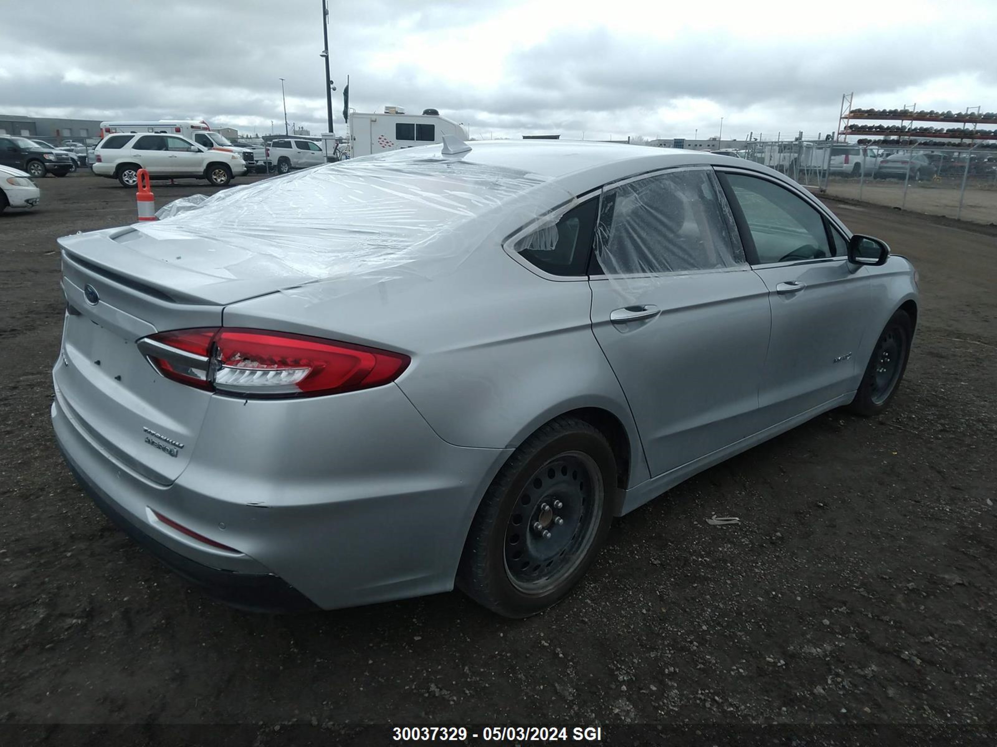 Photo 3 VIN: 3FA6P0RU2KR155332 - FORD FUSION 