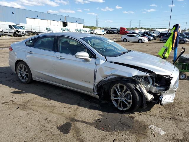 Photo 3 VIN: 3FA6P0RU2KR236332 - FORD FUSION 