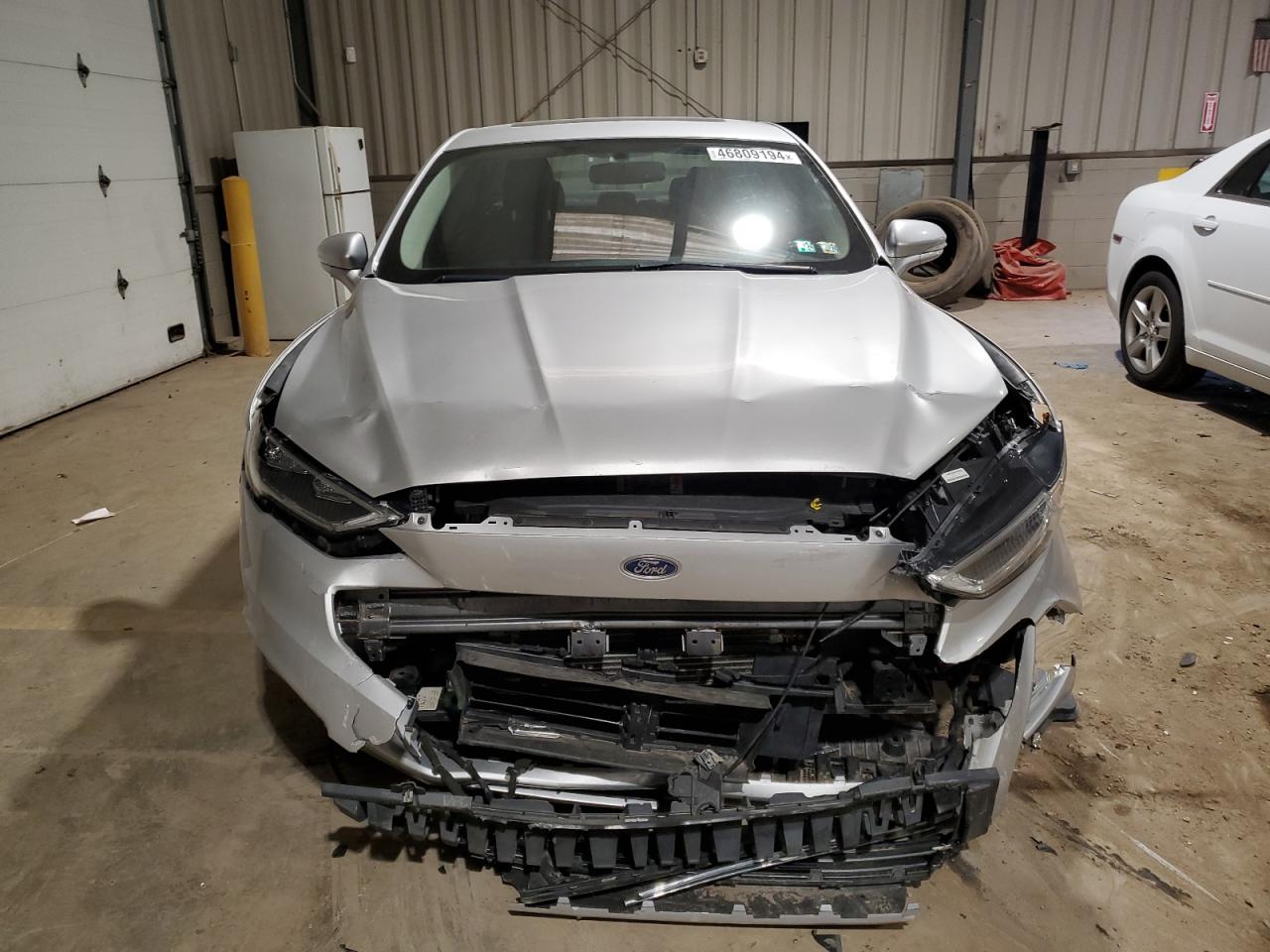 Photo 4 VIN: 3FA6P0RU3JR132740 - FORD FUSION 