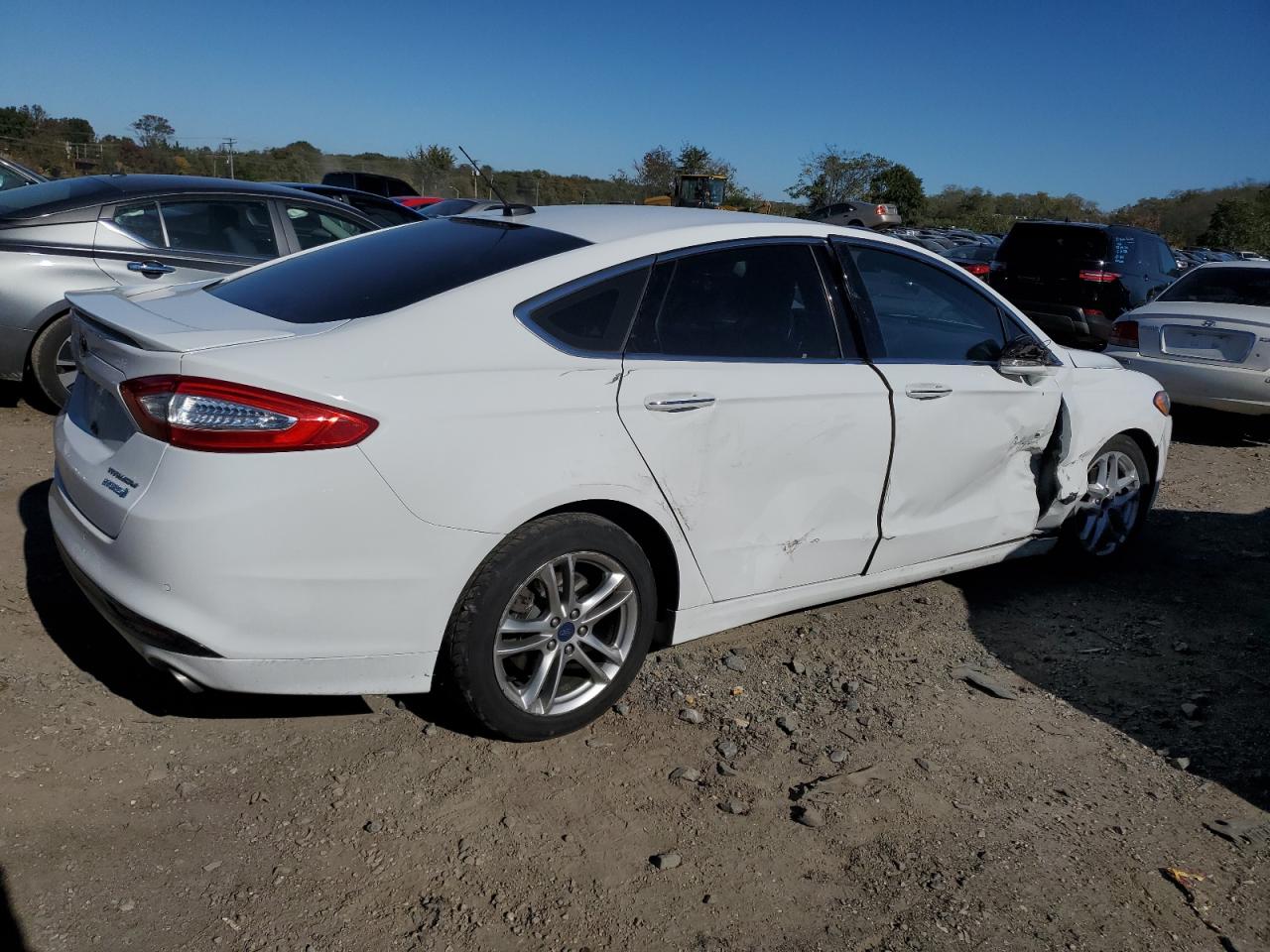 Photo 2 VIN: 3FA6P0RU5GR170530 - FORD FUSION 