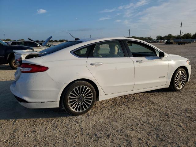 Photo 2 VIN: 3FA6P0RU5JR124185 - FORD FUSION TIT 