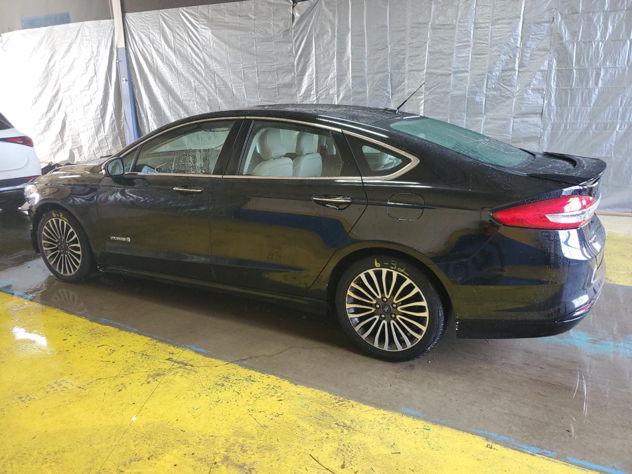 Photo 1 VIN: 3FA6P0RU5JR208295 - FORD FUSION 