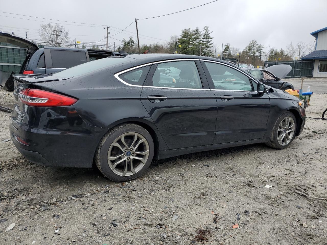 Photo 2 VIN: 3FA6P0RU5LR141328 - FORD FUSION 