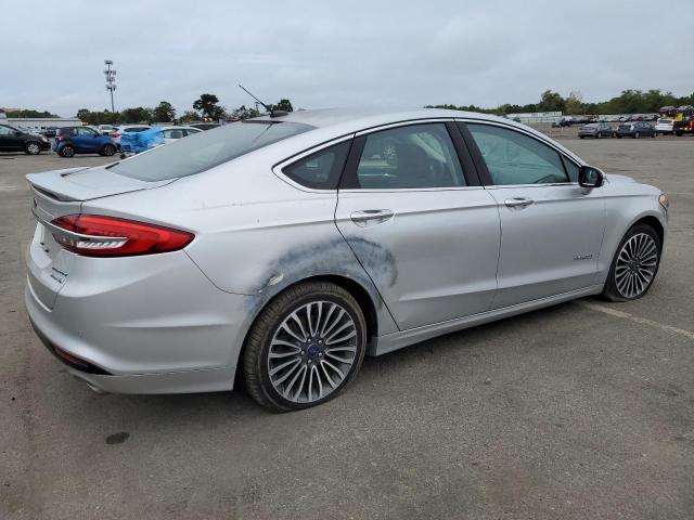 Photo 2 VIN: 3FA6P0RU6JR132070 - FORD FUSION 