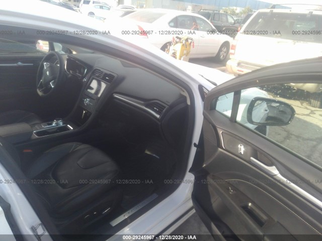 Photo 4 VIN: 3FA6P0RU7HR381794 - FORD FUSION 