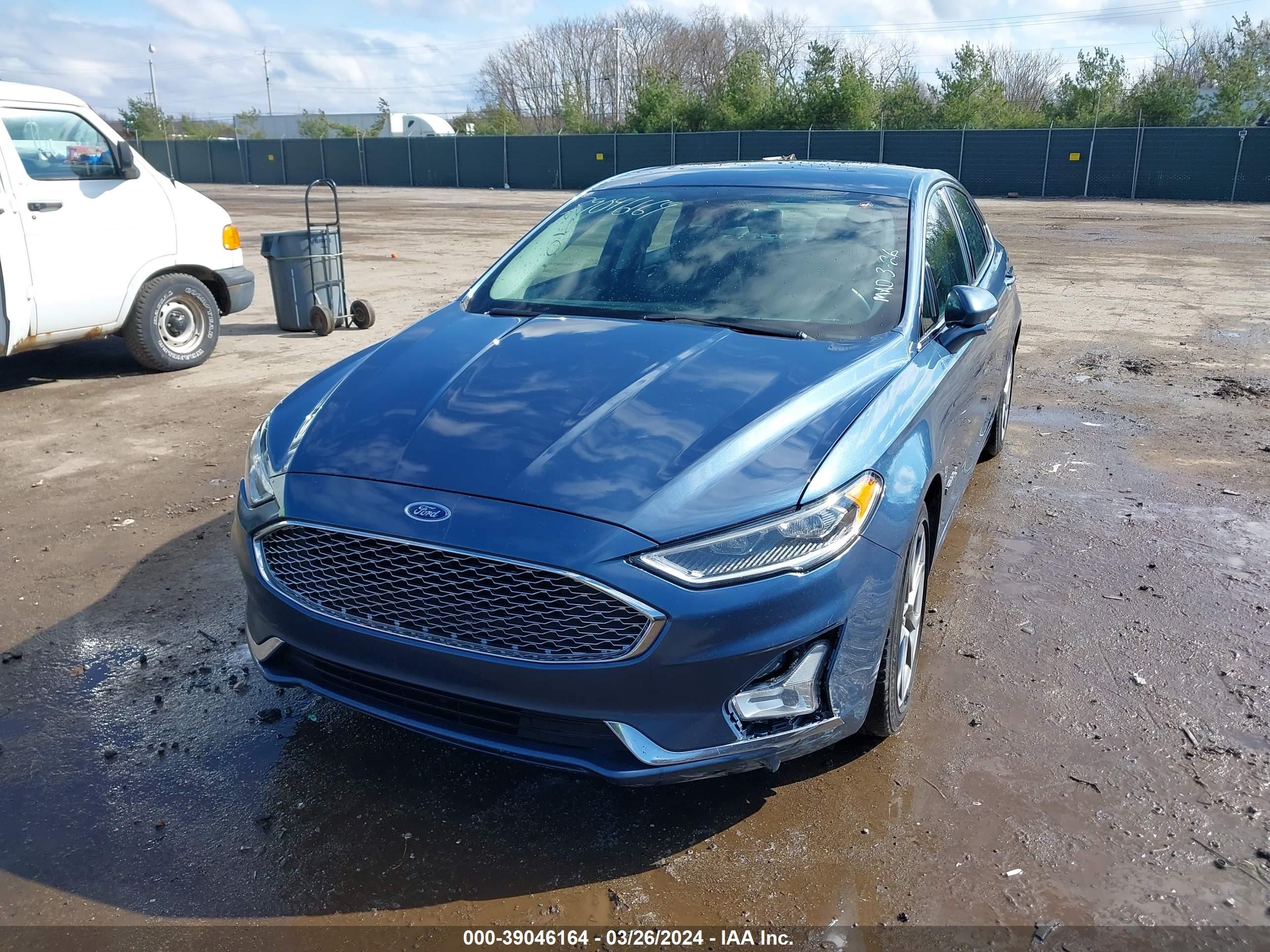 Photo 1 VIN: 3FA6P0RU7KR169386 - FORD FUSION 