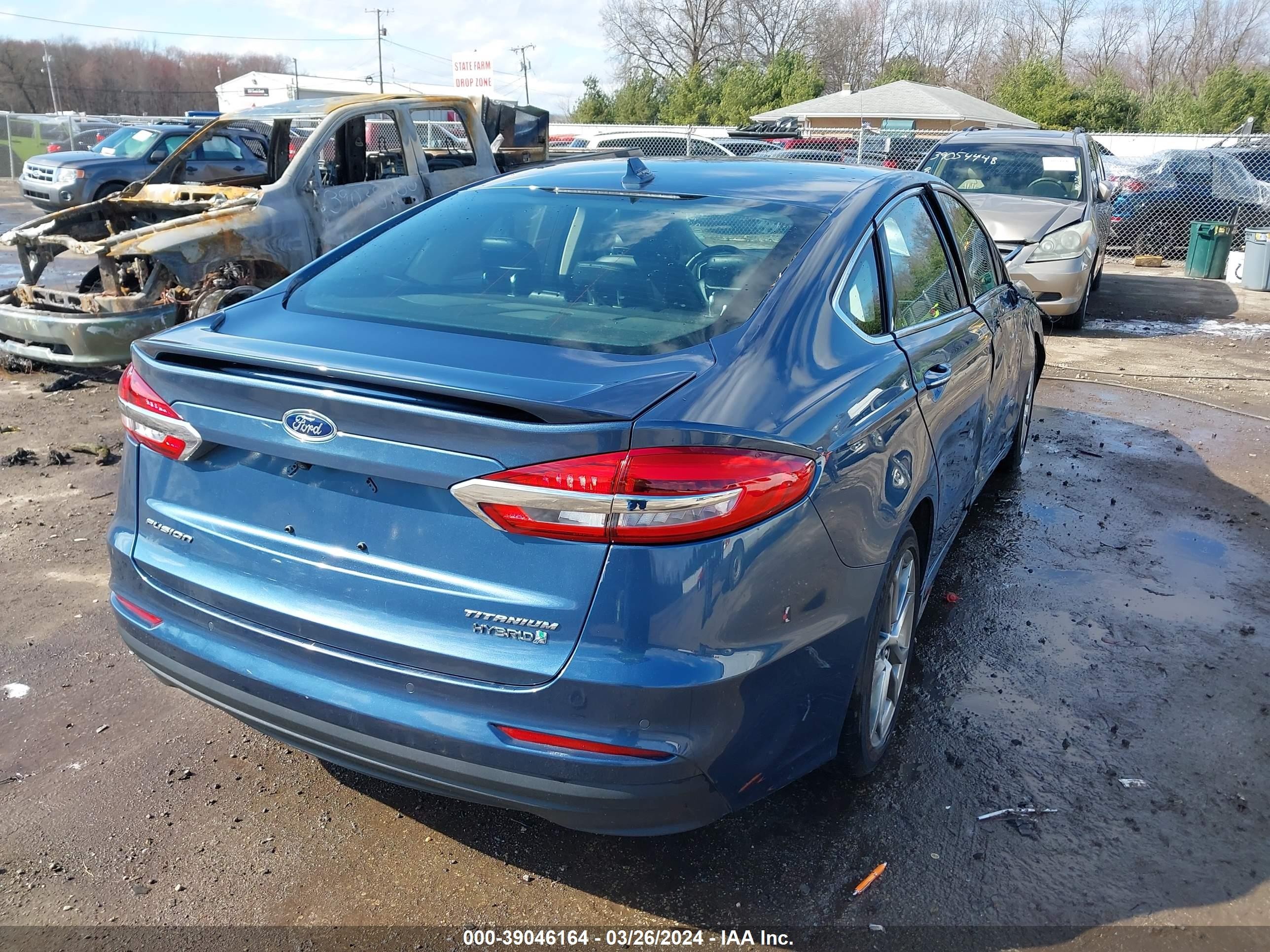 Photo 3 VIN: 3FA6P0RU7KR169386 - FORD FUSION 