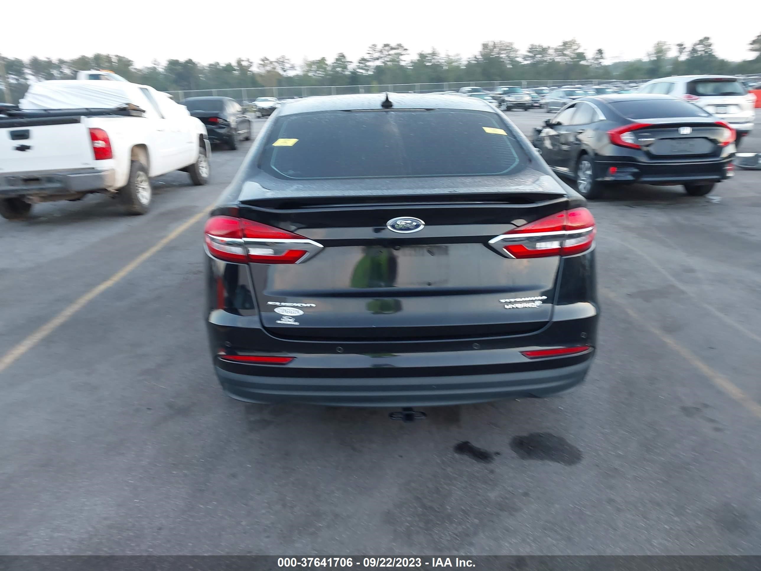 Photo 15 VIN: 3FA6P0RU9KR137412 - FORD FUSION 