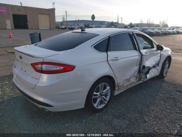 Photo 3 VIN: 3FA6P0SU0FR173957 - FORD FUSION ENERGI 