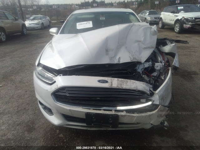 Photo 5 VIN: 3FA6P0SU1FR227038 - FORD FUSION ENERGI 