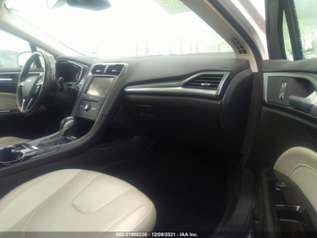 Photo 4 VIN: 3FA6P0SU1GR241670 - FORD FUSION 