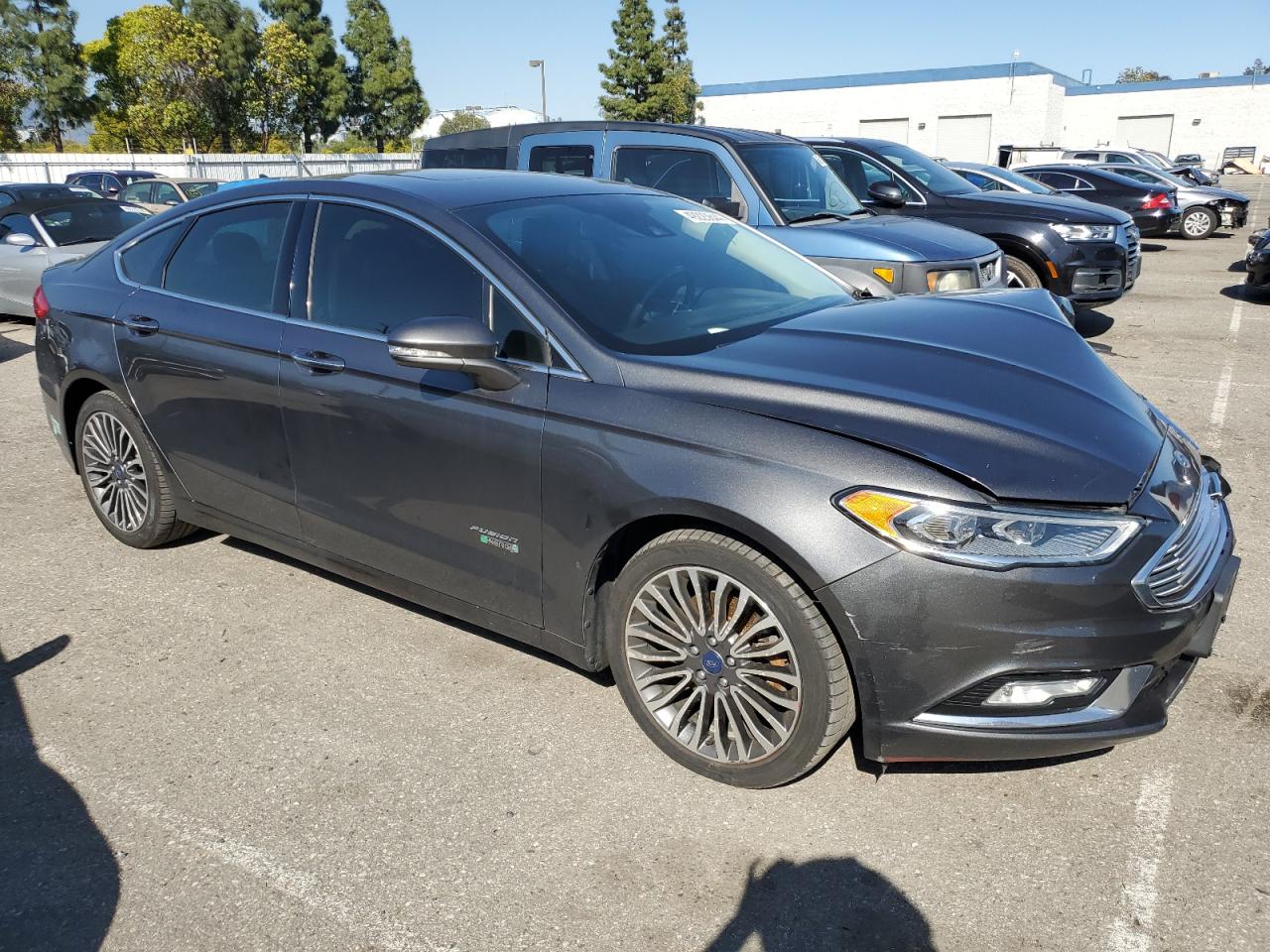 Photo 3 VIN: 3FA6P0SU1HR163702 - FORD FUSION 