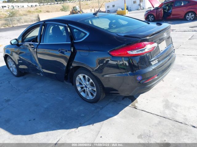 Photo 2 VIN: 3FA6P0SU1KR103958 - FORD FUSION ENERGI 