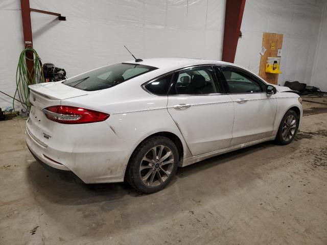 Photo 2 VIN: 3FA6P0SU1LR158136 - FORD FUSION 