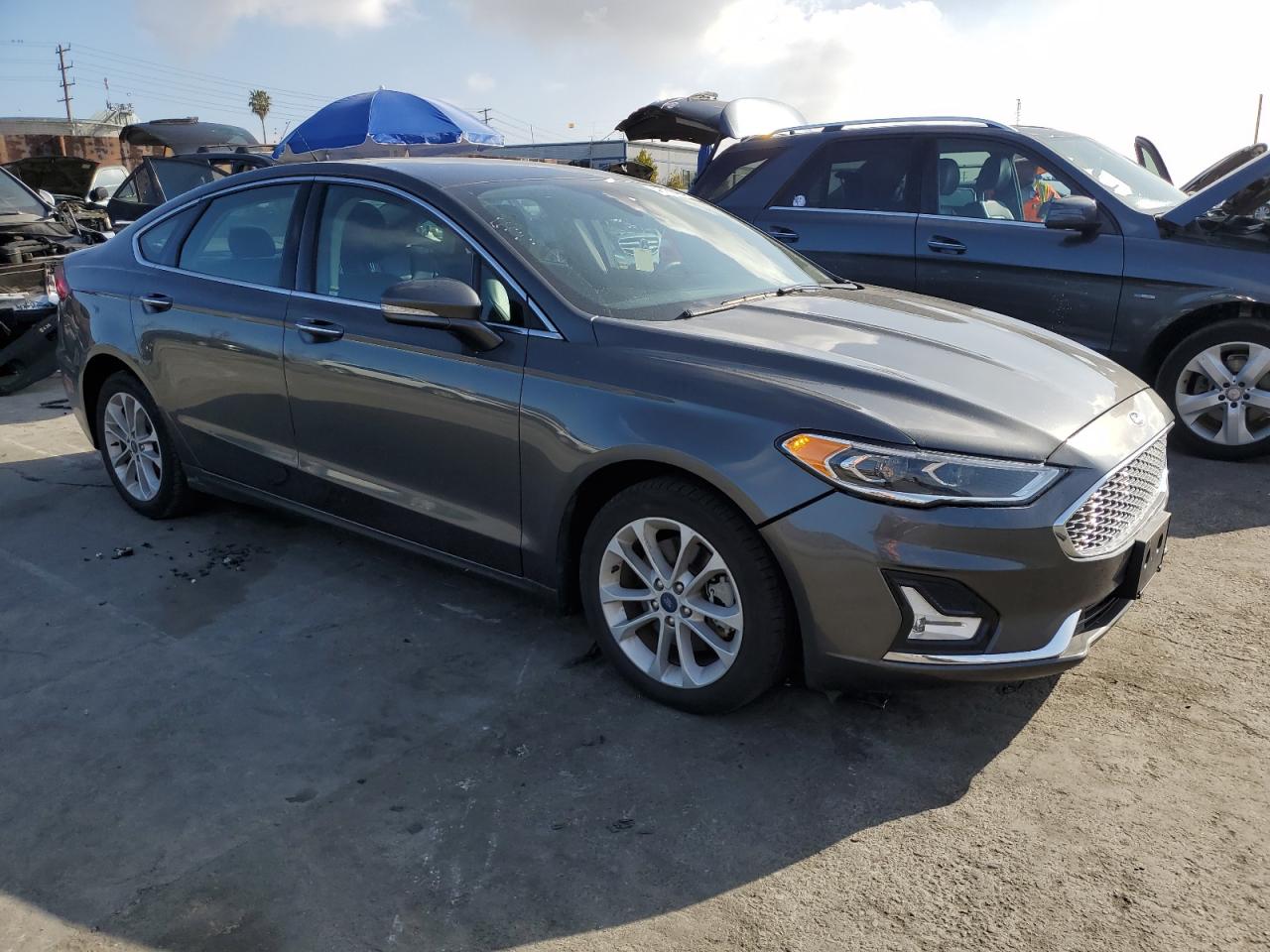 Photo 3 VIN: 3FA6P0SU1LR231764 - FORD FUSION 