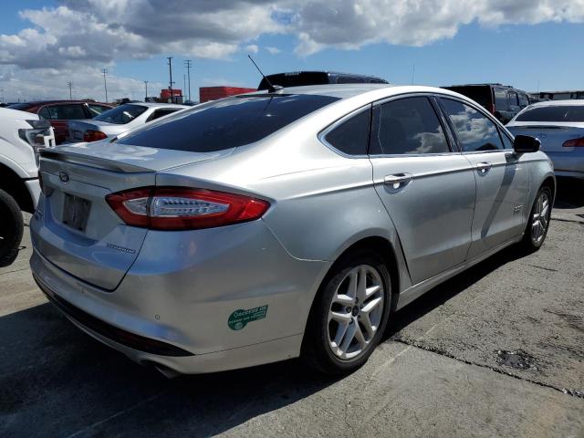 Photo 2 VIN: 3FA6P0SU2GR241614 - FORD FUSION TIT 