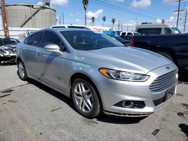 Photo 3 VIN: 3FA6P0SU2GR241614 - FORD FUSION TIT 