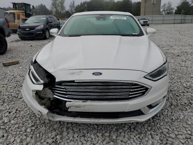 Photo 4 VIN: 3FA6P0SU2HR255238 - FORD FUSION TIT 