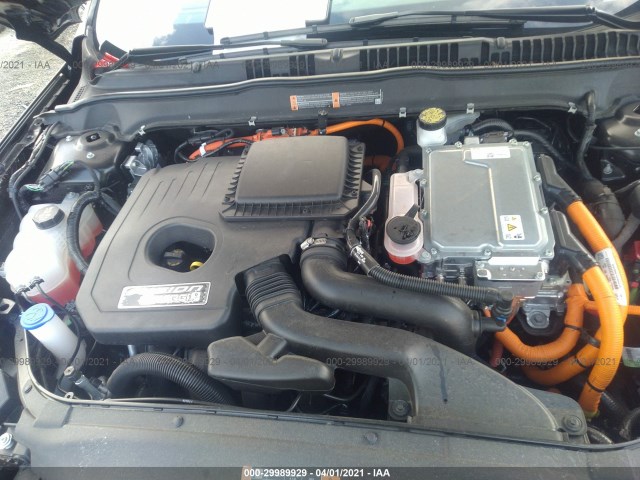 Photo 9 VIN: 3FA6P0SU2LR102481 - FORD FUSION ENERGI 