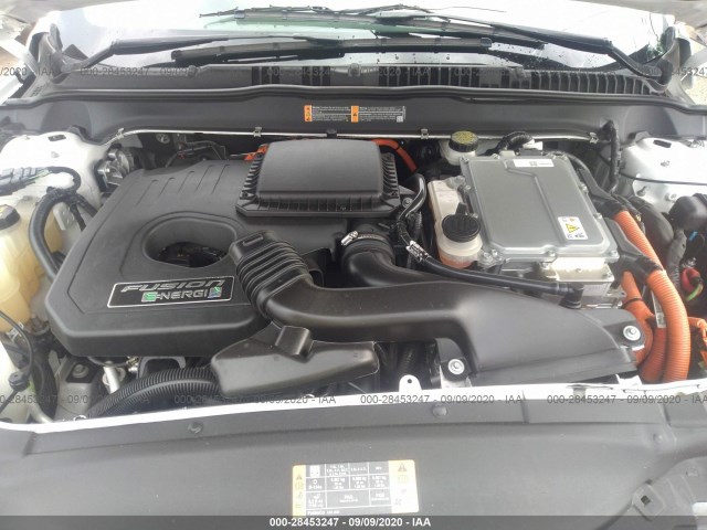 Photo 9 VIN: 3FA6P0SU3FR147210 - FORD FUSION ENERGI 