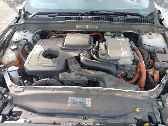 Photo 9 VIN: 3FA6P0SU3GR229648 - FORD FUSION ENERGI 