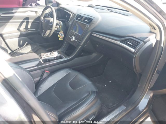 Photo 4 VIN: 3FA6P0SU3HR354103 - FORD FUSION 