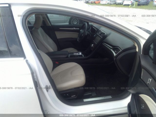 Photo 4 VIN: 3FA6P0SU3JR106598 - FORD FUSION ENERGI 