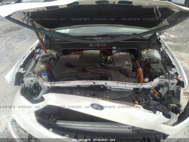 Photo 9 VIN: 3FA6P0SU3JR106598 - FORD FUSION ENERGI 