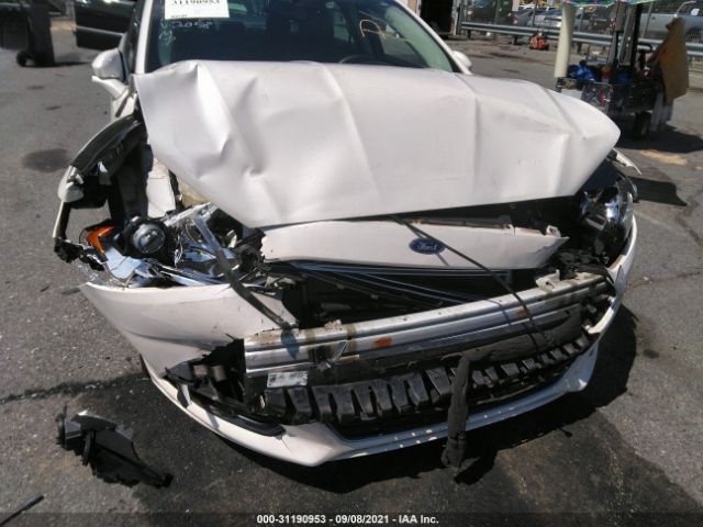 Photo 5 VIN: 3FA6P0SU4GR402058 - FORD FUSION ENERGI 